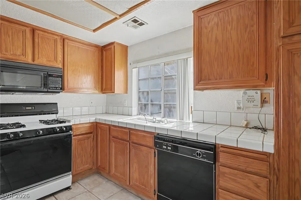 1674 Normandy Way #NA Henderson, NV 89014