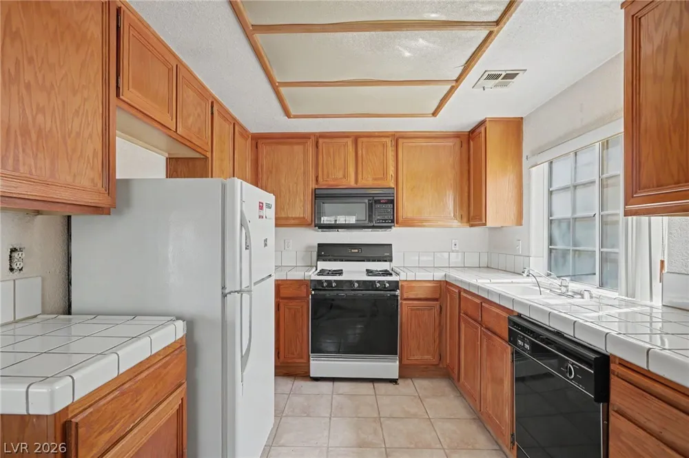 1674 Normandy Way #NA Henderson, NV 89014