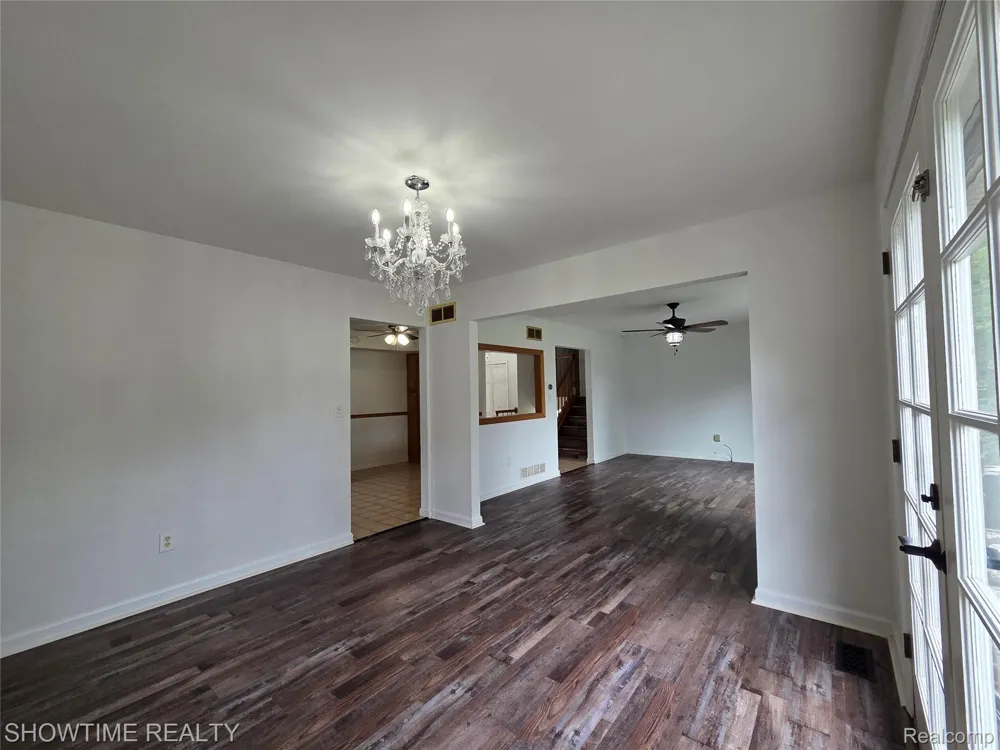 35706 Duke Drive Sterling Heights City, MI 48310