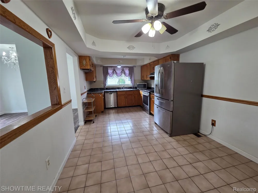 35706 Duke Drive Sterling Heights City, MI 48310