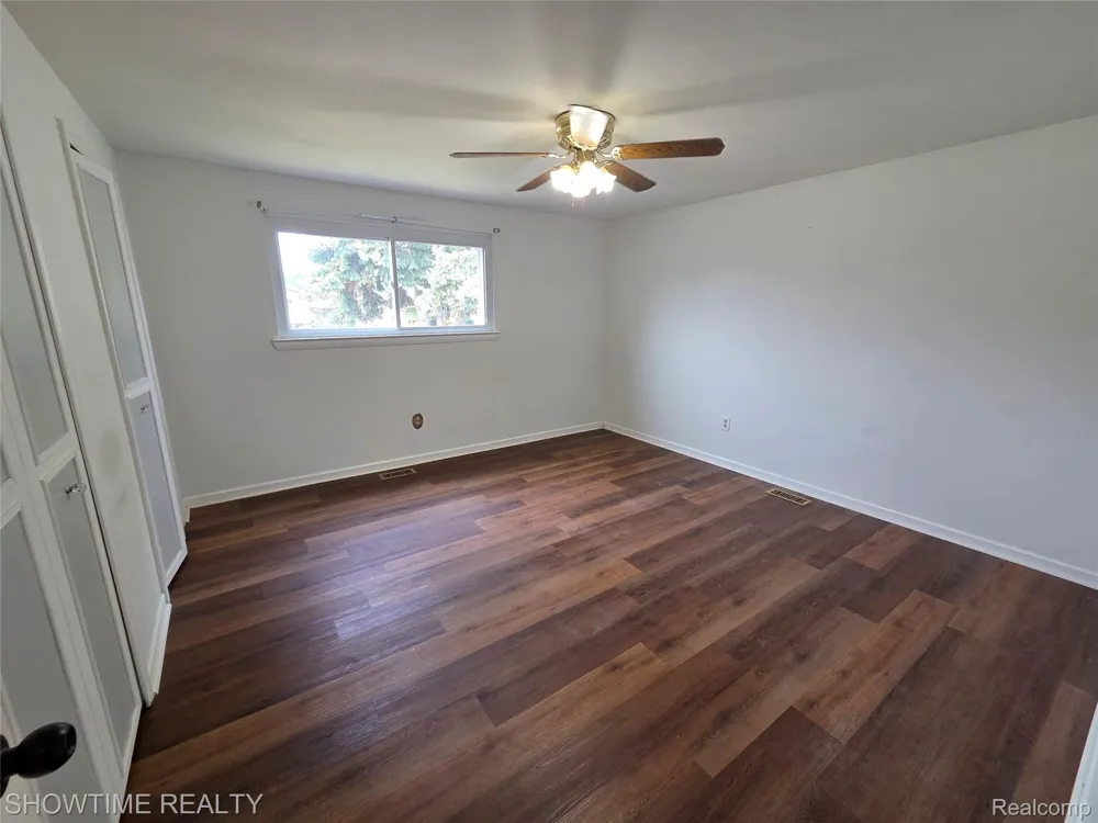 35706 Duke Drive Sterling Heights City, MI 48310