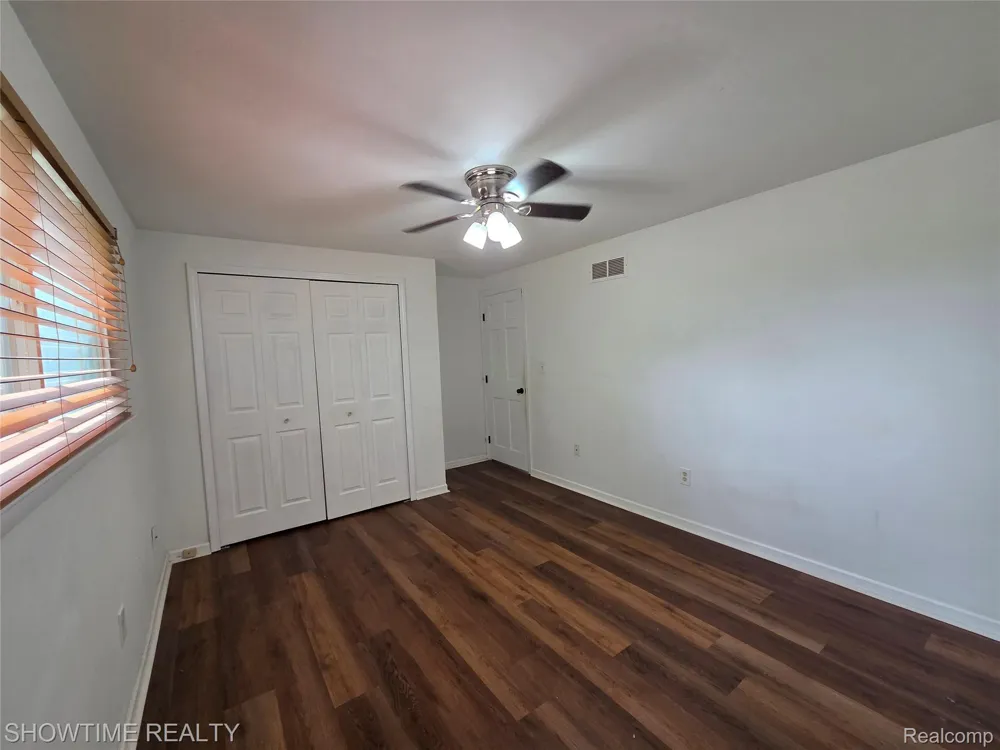 35706 Duke Drive Sterling Heights City, MI 48310