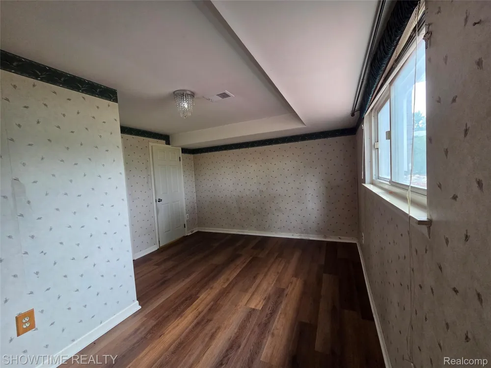 35706 Duke Drive Sterling Heights City, MI 48310