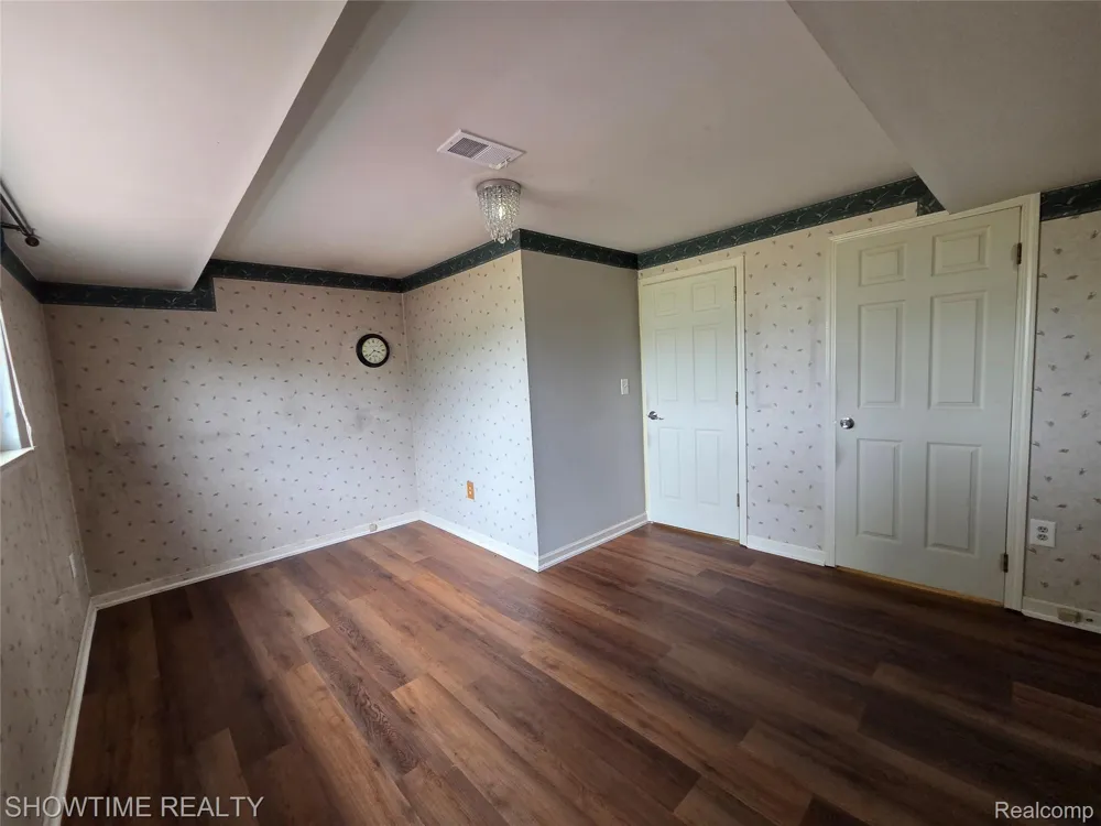 35706 Duke Drive Sterling Heights City, MI 48310