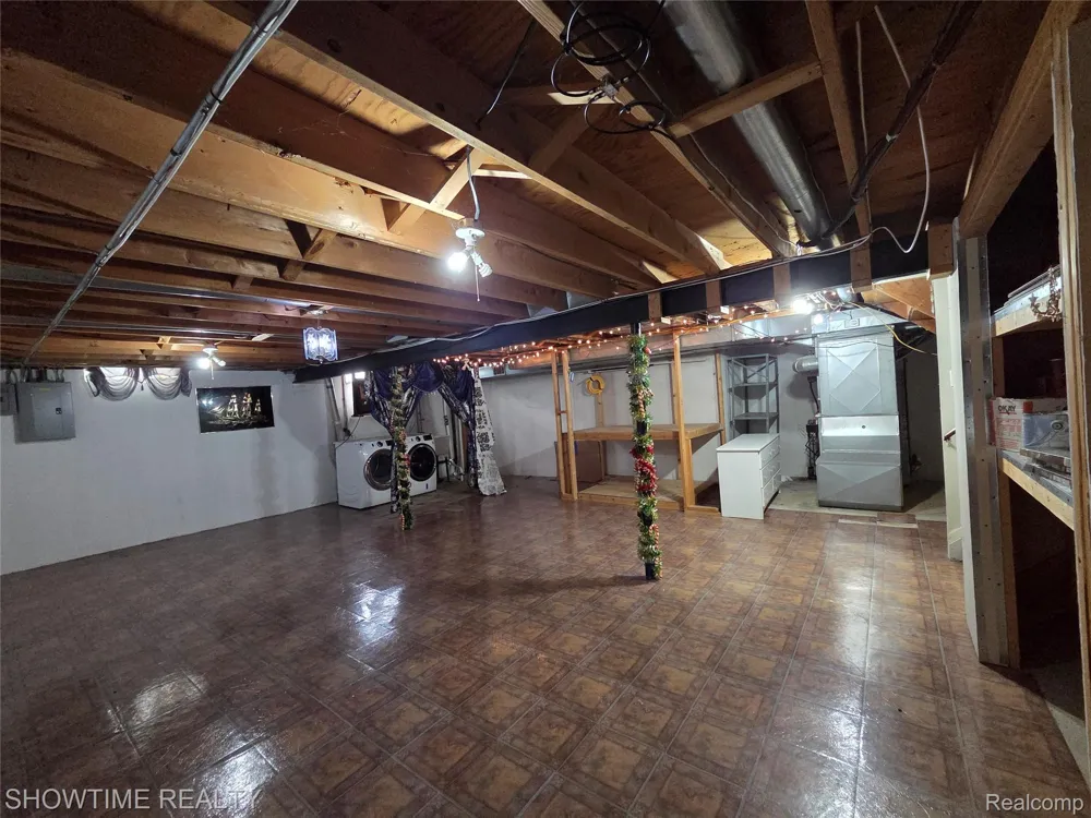 35706 Duke Drive Sterling Heights City, MI 48310