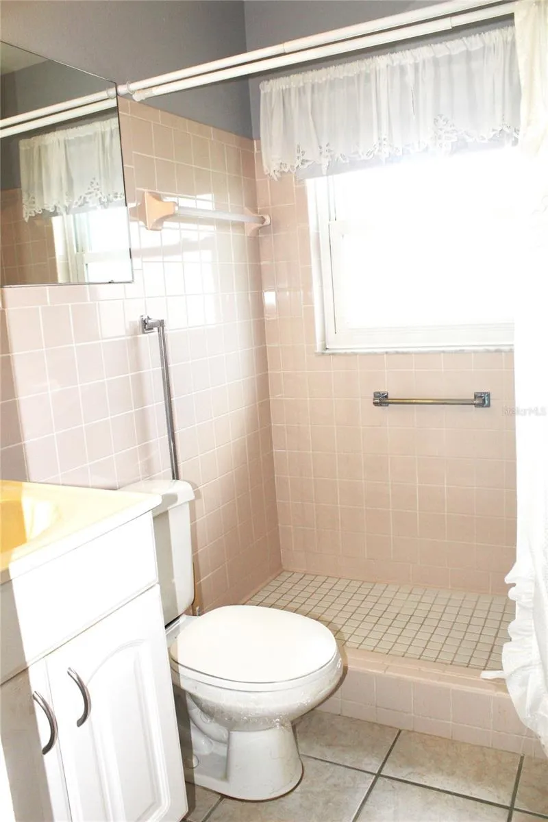 12400 PARK BLVD #206 Seminole, FL 33772