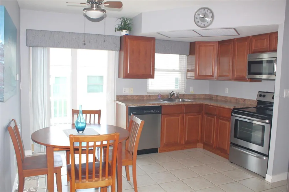 12400 PARK BLVD #206 Seminole, FL 33772