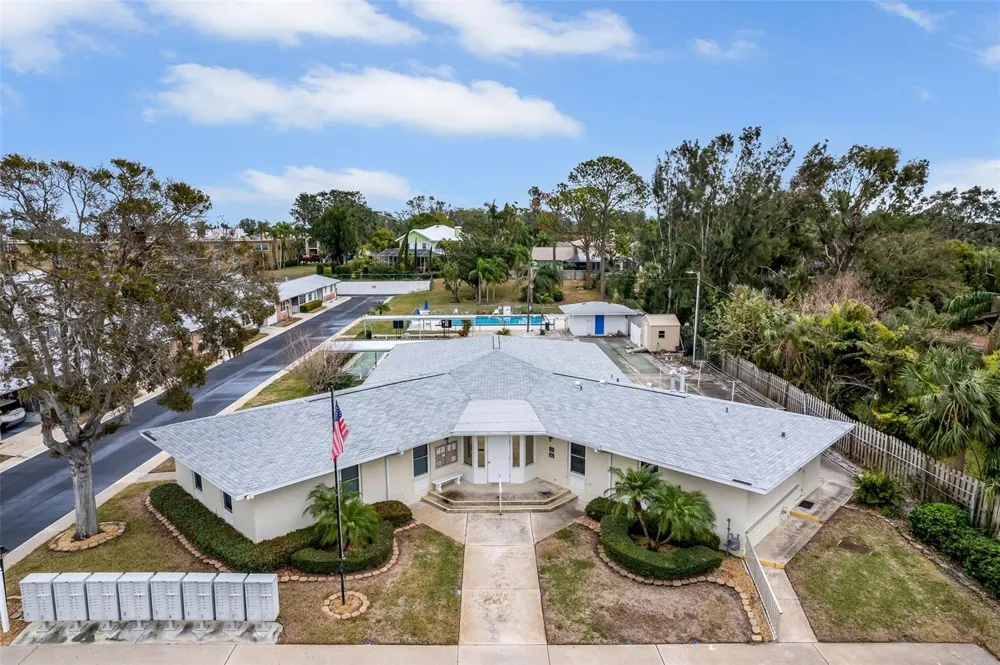 12400 PARK BLVD #206 Seminole, FL 33772