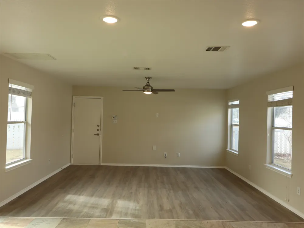 1306 Davis Mountain Loop Cedar Park, TX 78613