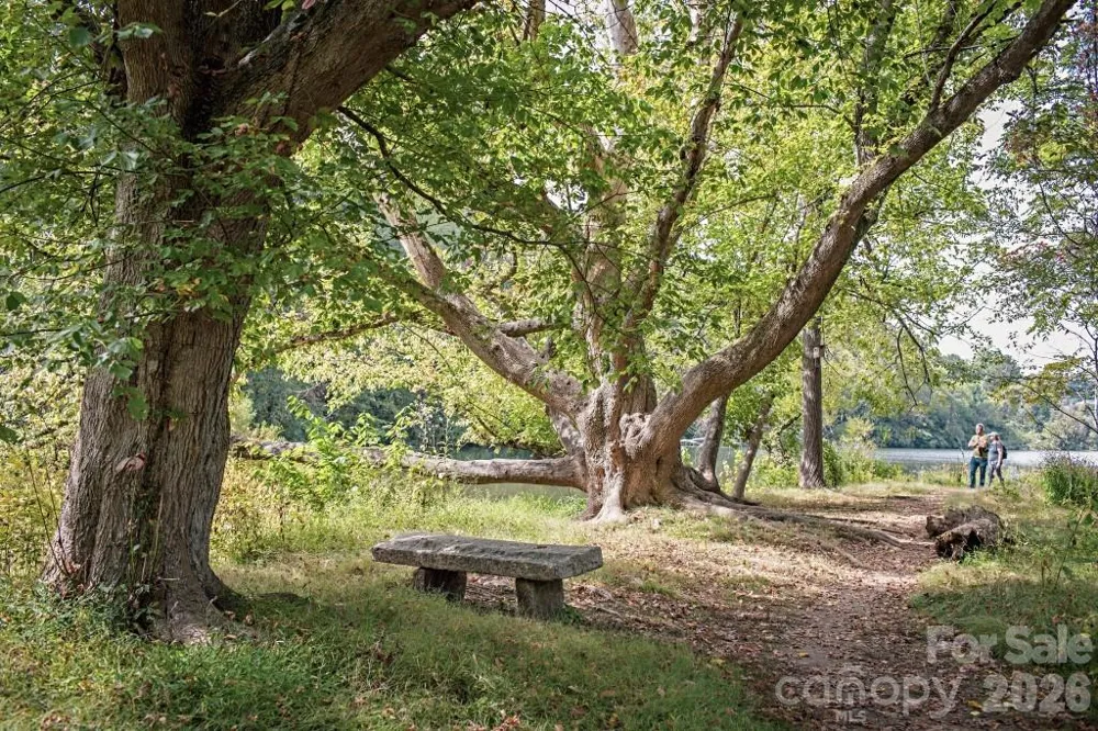 608 Storybook Villas Trail Asheville, NC 28804