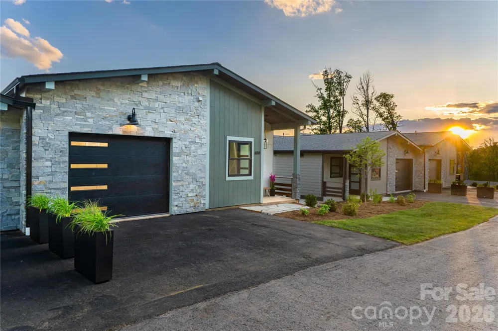608 Storybook Villas Trail Asheville, NC 28804