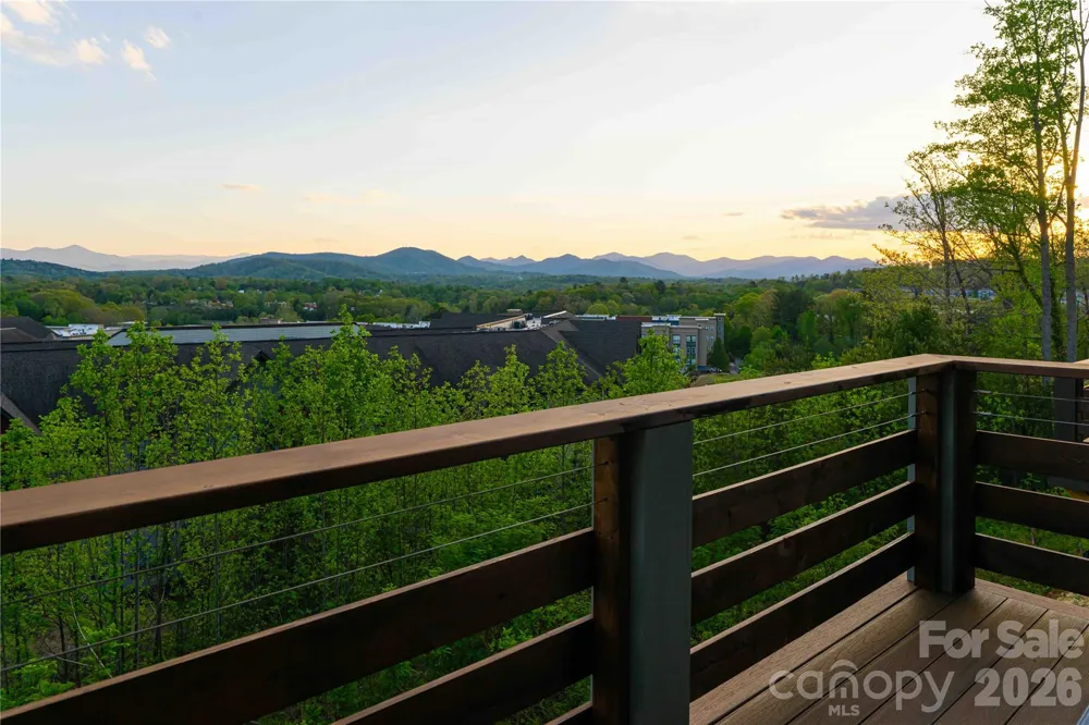 608 Storybook Villas Trail Asheville, NC 28804