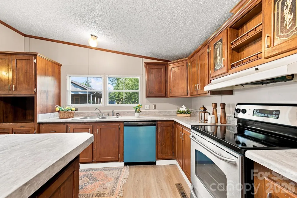 3159 Ward Green Street Lenoir, NC 28645
