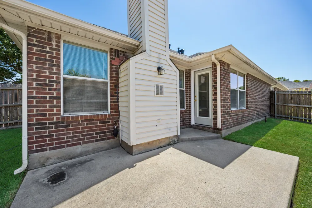 9701 Rochdale Drive Rowlett, TX 75087