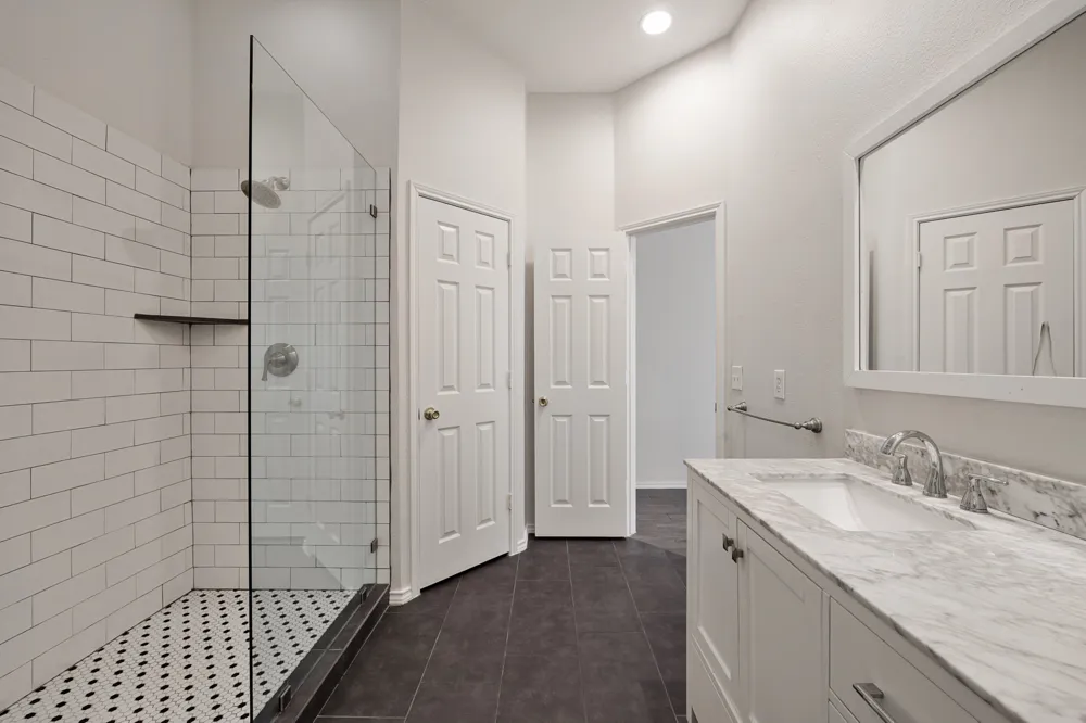 9701 Rochdale Drive Rowlett, TX 75087