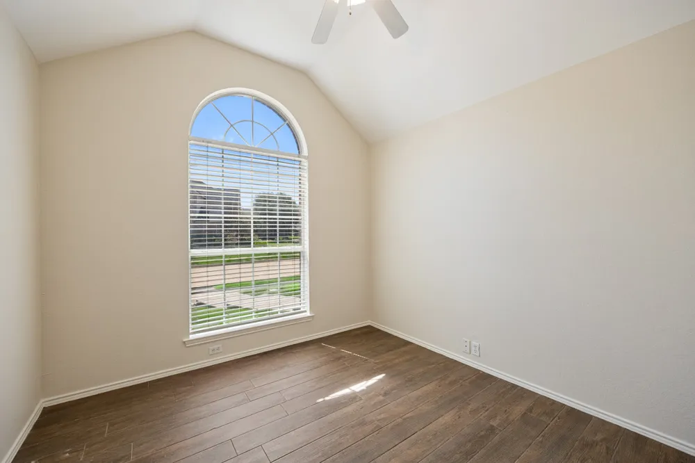 9701 Rochdale Drive Rowlett, TX 75087