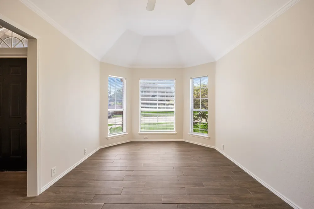 9701 Rochdale Drive Rowlett, TX 75087