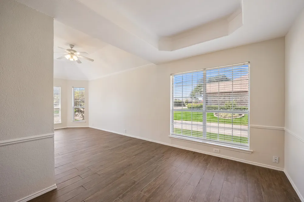 9701 Rochdale Drive Rowlett, TX 75087