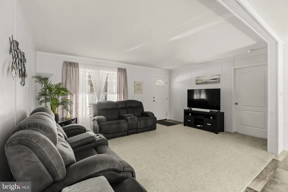 31 RUTH DRIVE Gordonville, PA 17529
