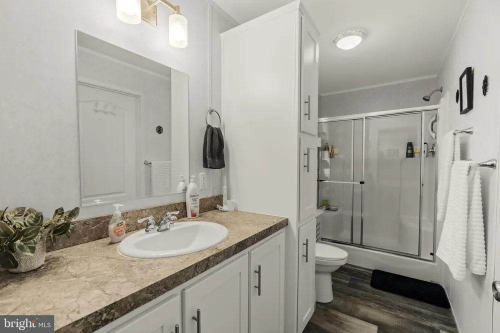 31 RUTH DRIVE Gordonville, PA 17529