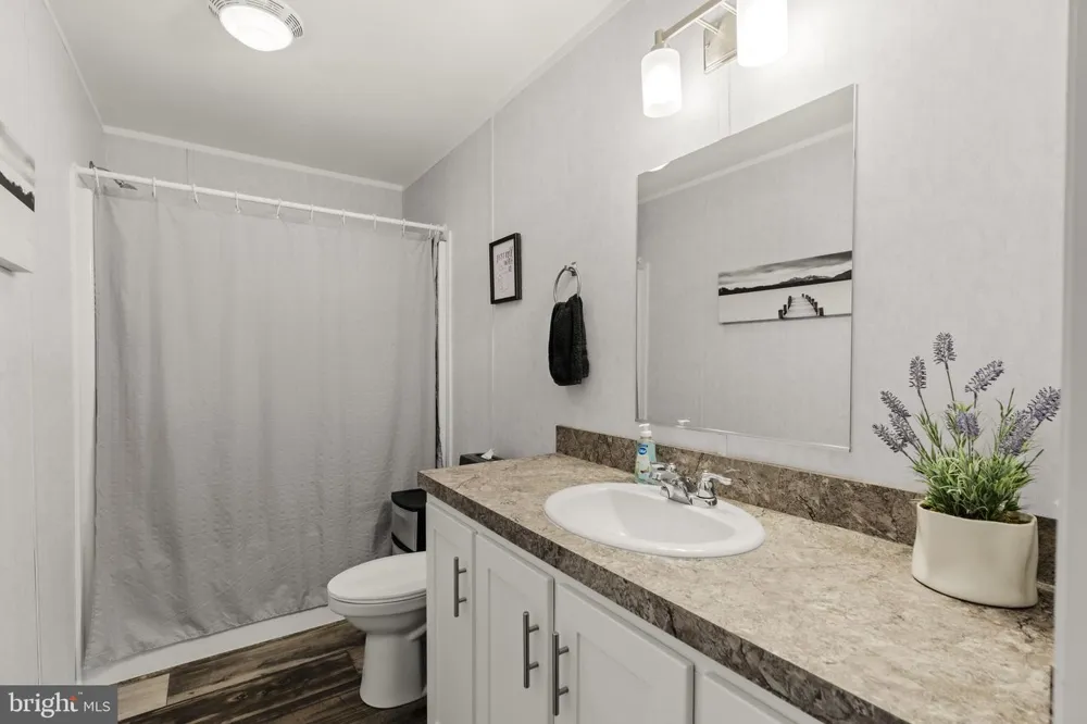 31 RUTH DRIVE Gordonville, PA 17529