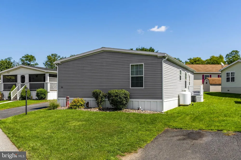 31 RUTH DRIVE Gordonville, PA 17529