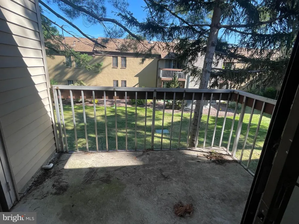 202 HUNTER COURT Marlton, NJ 08053