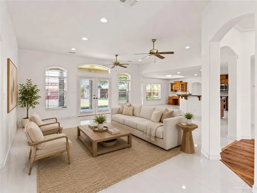 15079 Hara Court Harlingen, TX 78552
