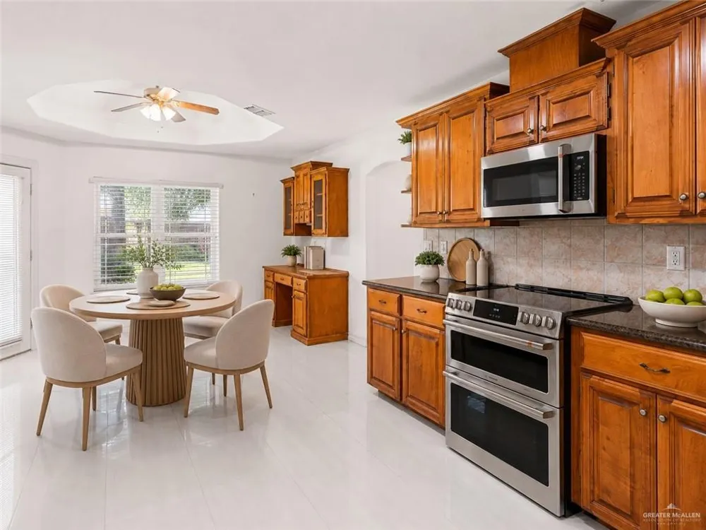 15079 Hara Court Harlingen, TX 78552