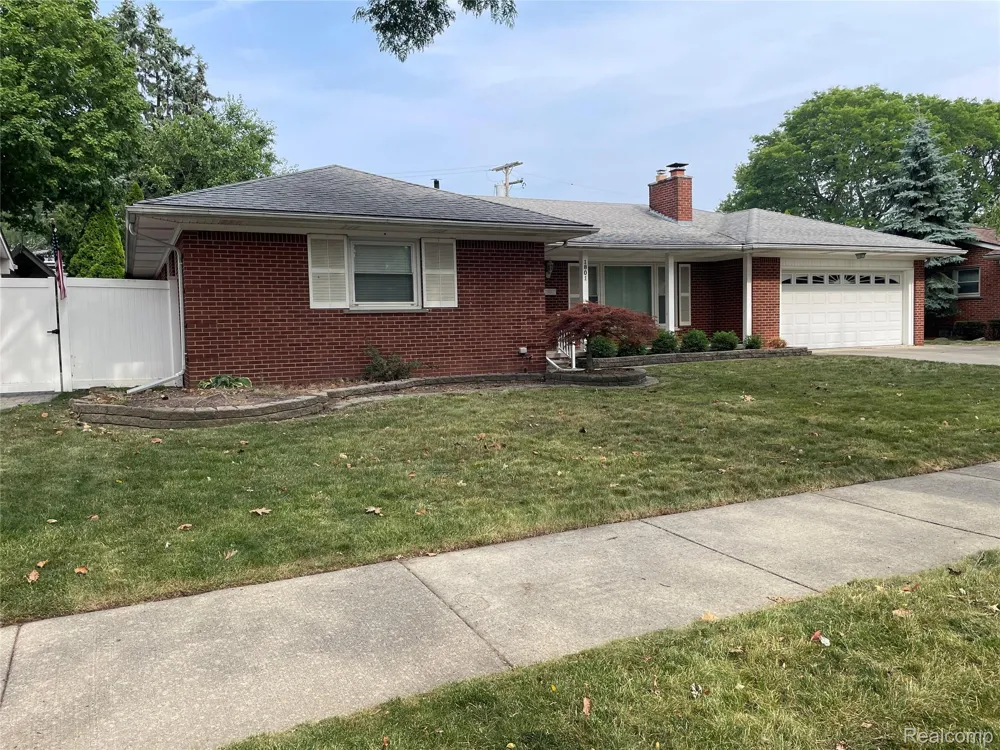 1801 Waverly Street Trenton City, MI 48183