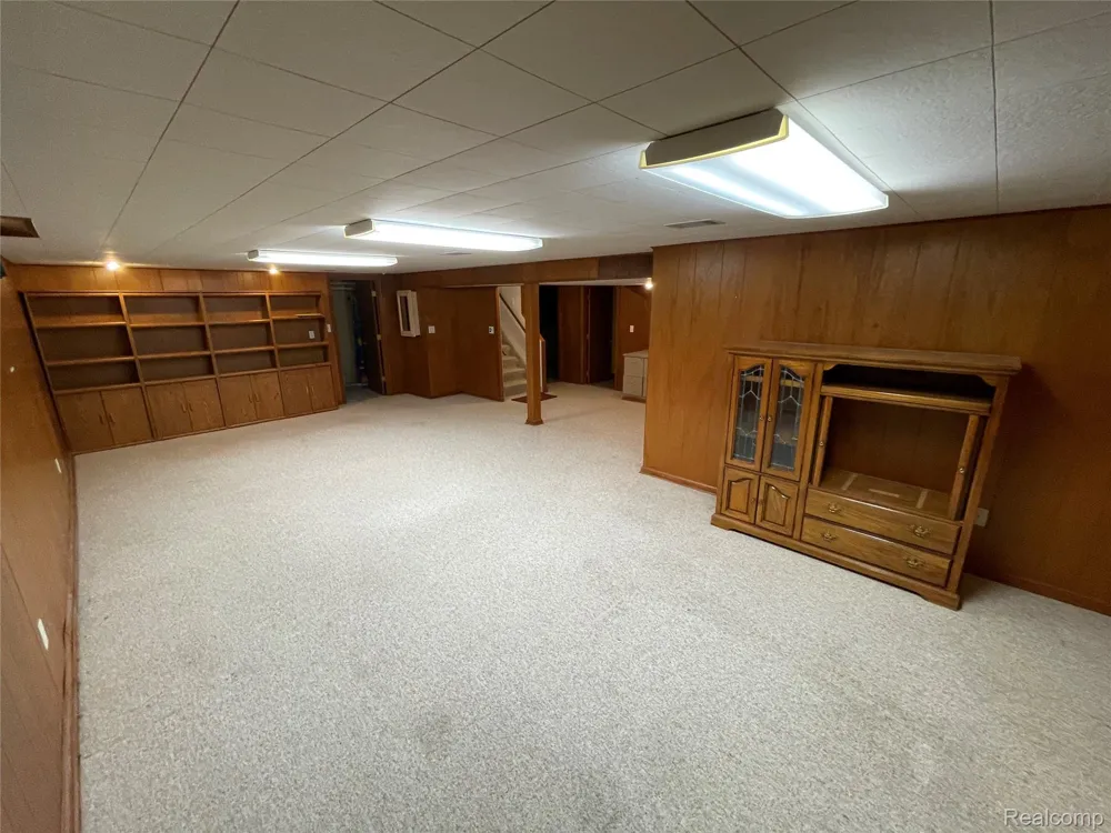 1801 Waverly Street Trenton City, MI 48183