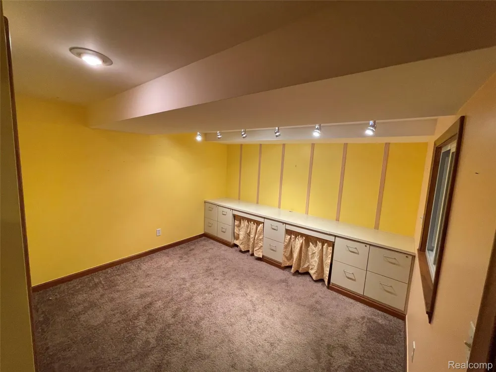 1801 Waverly Street Trenton City, MI 48183