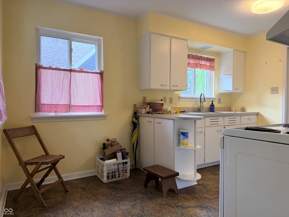 812 S Grant Avenue Crawfordsville, IN 47933