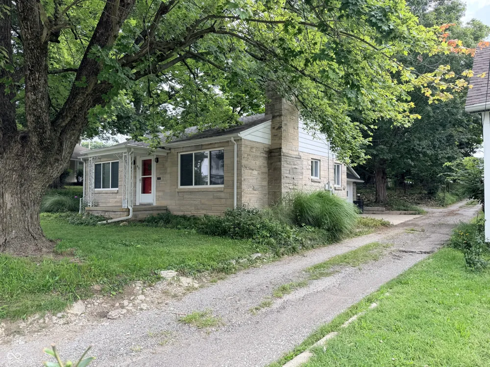 812 S Grant Avenue Crawfordsville, IN 47933
