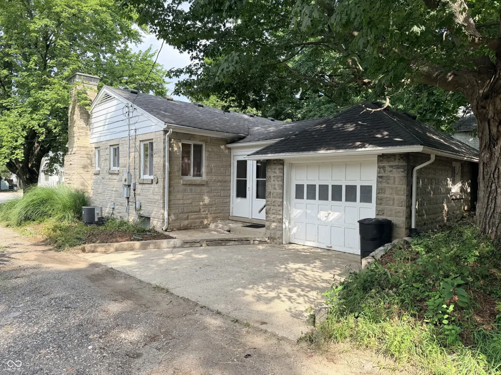 812 S Grant Avenue Crawfordsville, IN 47933