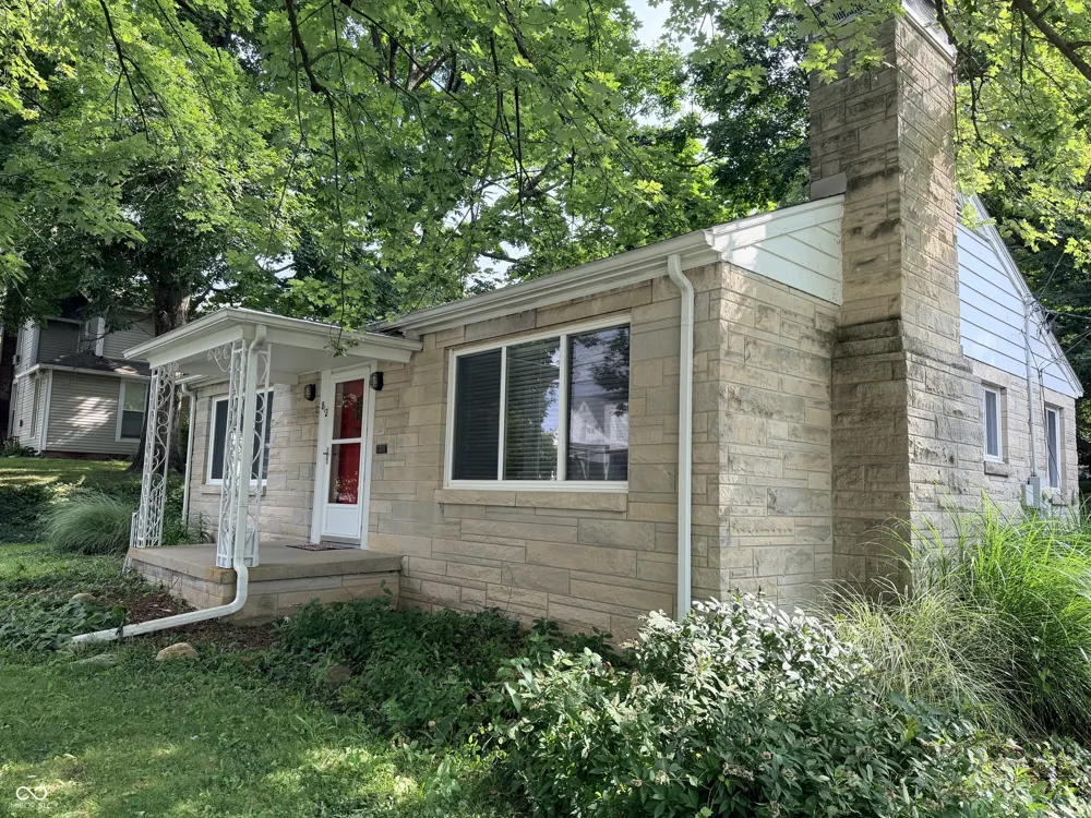 812 S Grant Avenue Crawfordsville, IN 47933