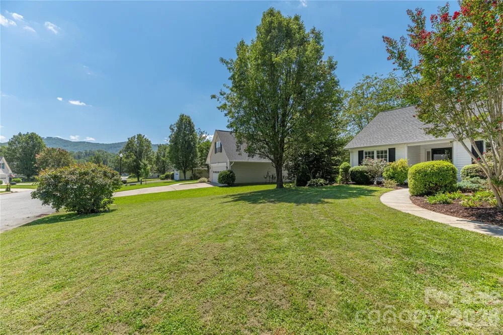 328 Planters Creek Road Fletcher, NC 28732