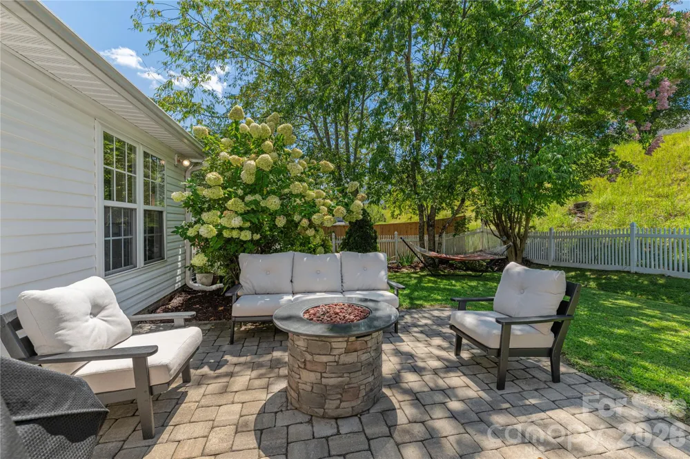 328 Planters Creek Road Fletcher, NC 28732