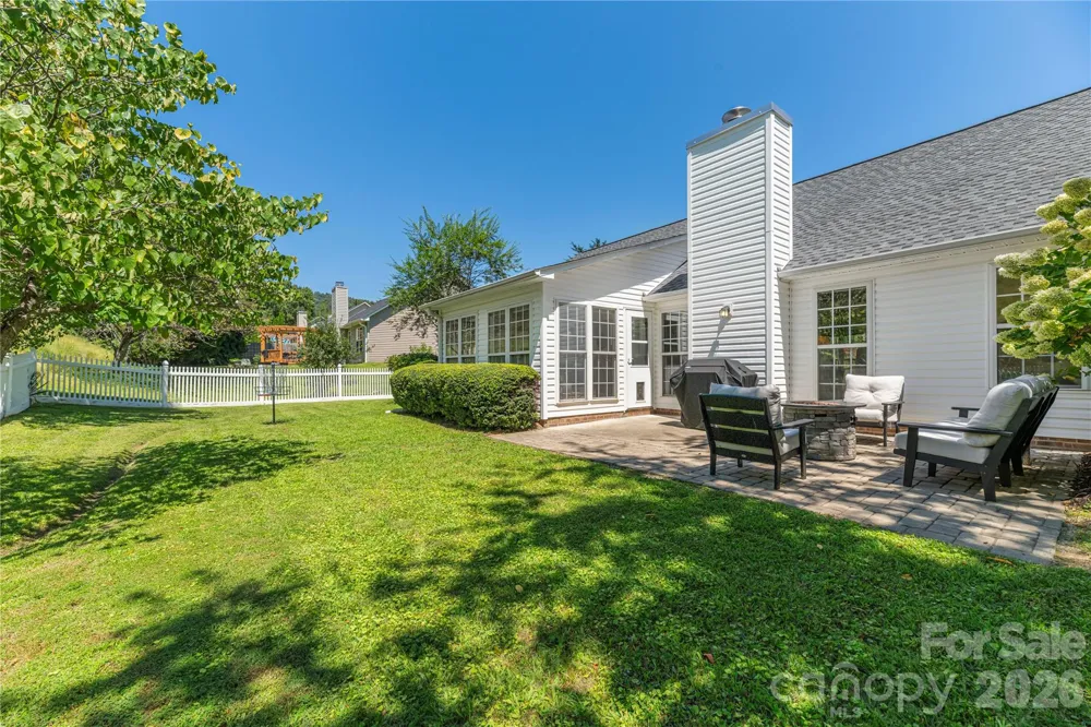 328 Planters Creek Road Fletcher, NC 28732