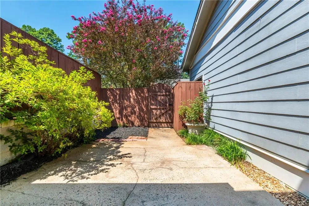 4939 Meadow Lane Marietta, GA 30068