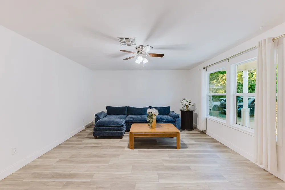 304 Jarbo Street Sulphur Springs, TX 75482