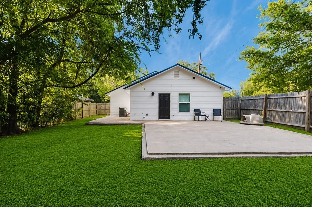 304 Jarbo Street Sulphur Springs, TX 75482