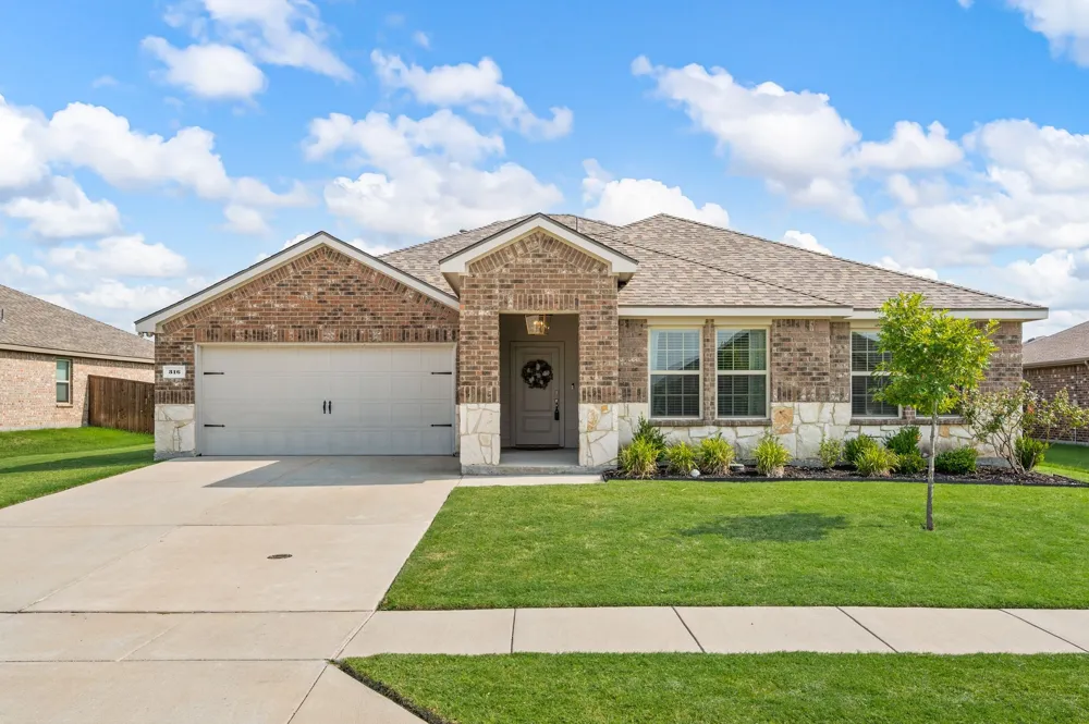 316 Duke Court Fate, TX 75189
