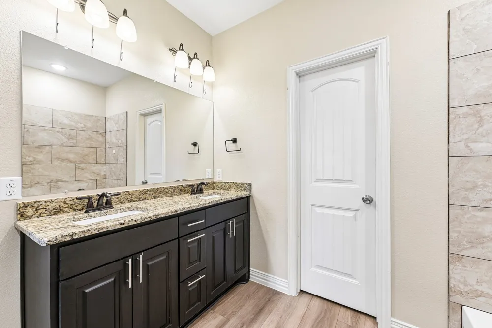 1918 Avenue D Grand Prairie, TX 75051