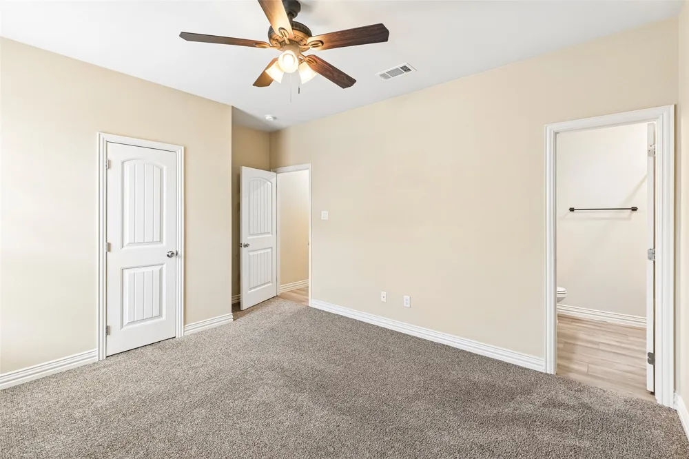 1918 Avenue D Grand Prairie, TX 75051
