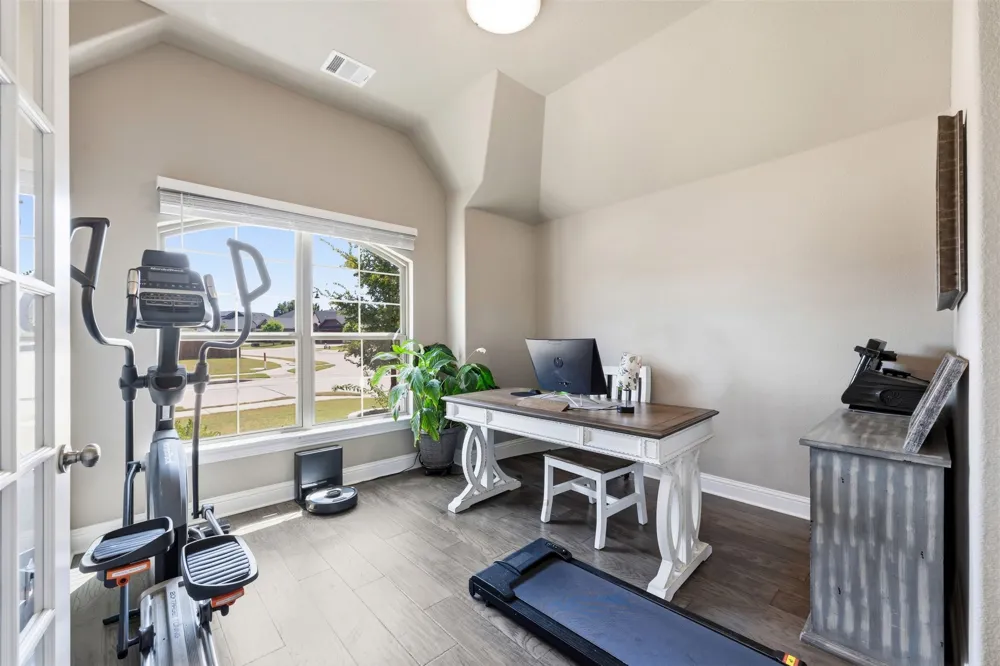 251 Bear Trail Waxahachie, TX 75165