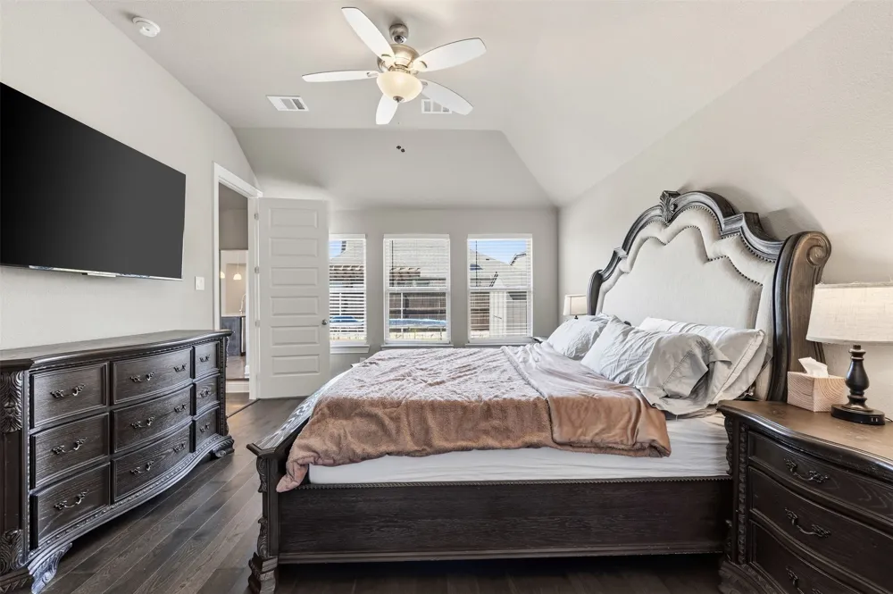 251 Bear Trail Waxahachie, TX 75165