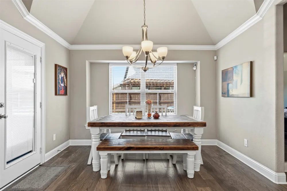 251 Bear Trail Waxahachie, TX 75165