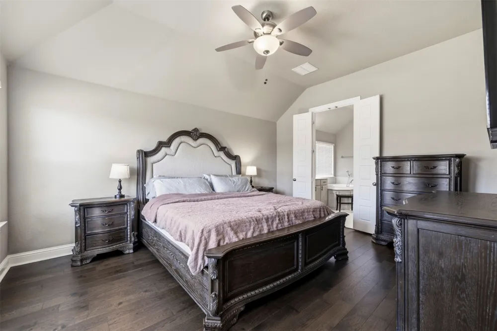 251 Bear Trail Waxahachie, TX 75165
