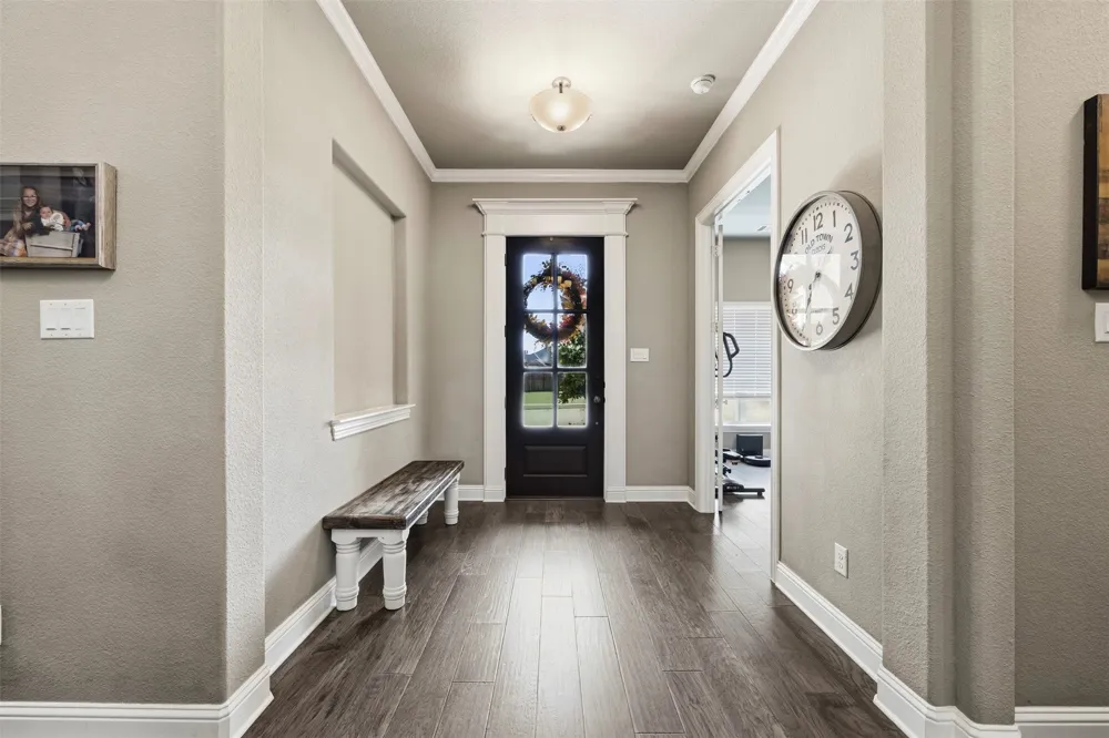 251 Bear Trail Waxahachie, TX 75165